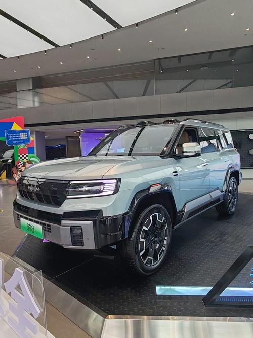 深圳龙岗区迪跃奇企业管理咨询比亚迪方程豹硬派越野的爆款，英菲尼迪35周年与你共成长